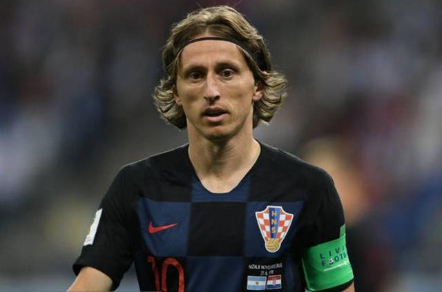 孔德超越朗格莱，成为巴萨队史出场第3多的法国球员